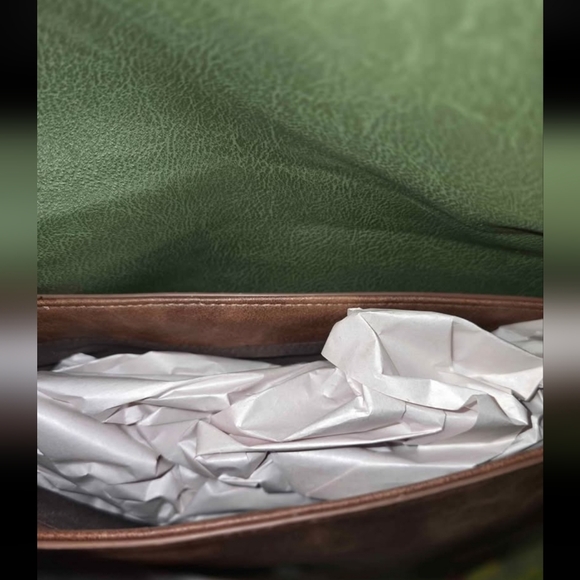 Brand New! Her Universe The Lord Of The Rings Lorien Leaf Messenger Bag - Picture 5 of 7